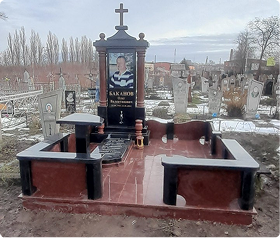 столи та лавочки з граніту